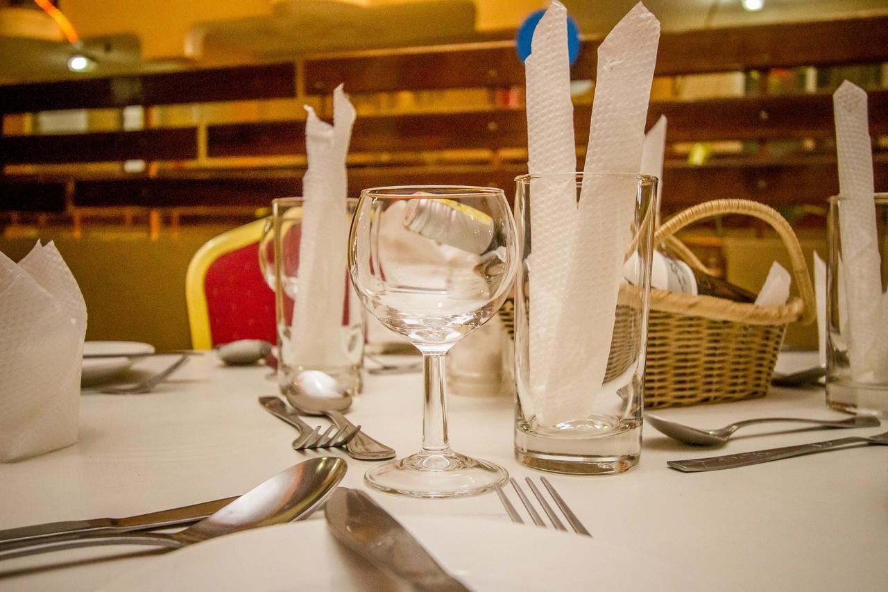 Eland Safari Hotel Nyeri Kültér fotó