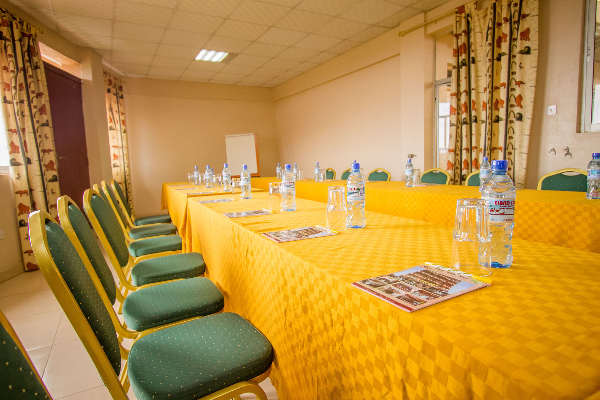 Eland Safari Hotel Nyeri Kültér fotó